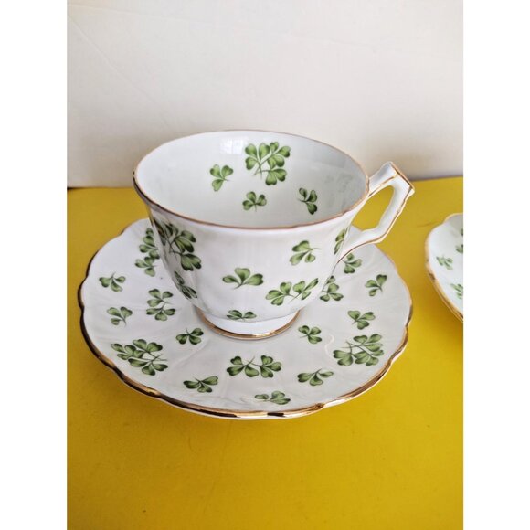 Vintage Aynsley Shamrock Bone China Footed Cup and Saucer Sets (2sets) - Picture 3 of 12